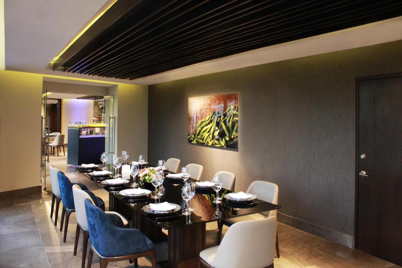 Fiesta Americana Reforma Ciudad de México Exterior foto A private dining room at the restaurant